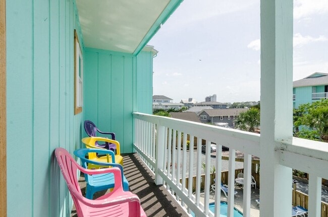 Building Photo - 1013 Carolina Beach Ave N