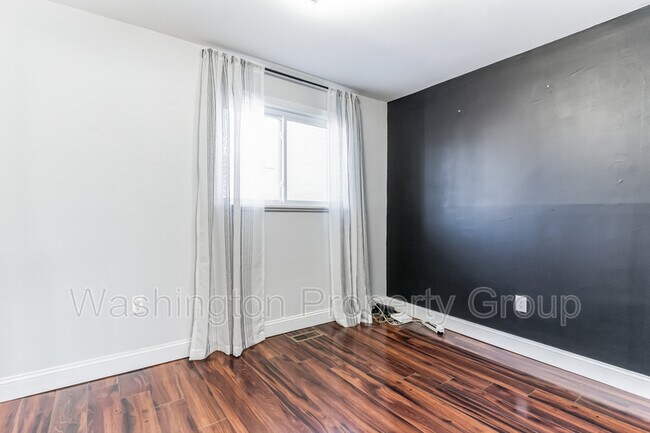 Foto del edificio - 2511 W St SE