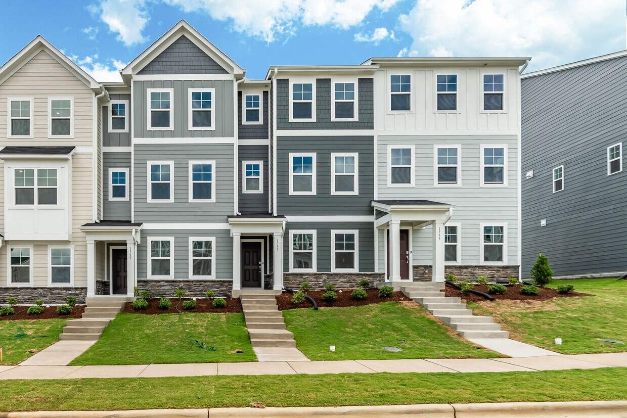 Primary Photo - Brand new 3BR/2.5BA Townhouse in Apex! Ava...