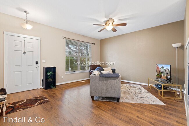 Building Photo - 3 br, 2.5 bath House - 503 NE Suttle Rd