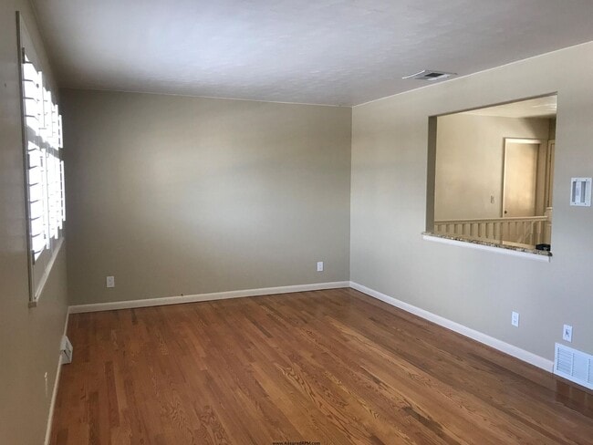 Building Photo - Outstanding Ranch Style home in Arvada!
