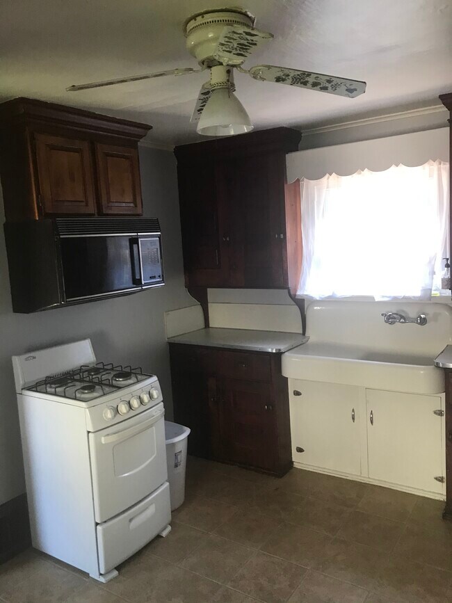 Kitchen - 28 NW 9th St