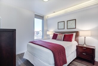 Interior Photo - 1325 N Wells Apartments