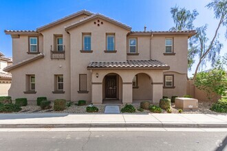Building Photo - 16355 W Latham St