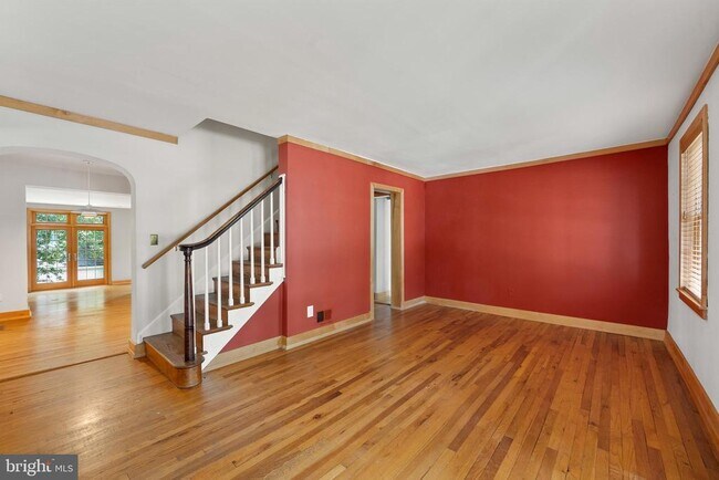 Building Photo - 621 S Taylor St
