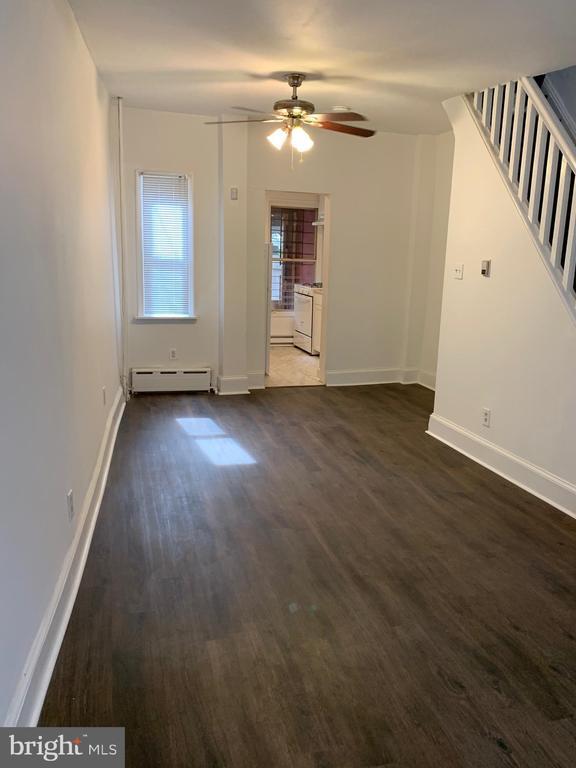 Foto principal - 2873 Chatham St