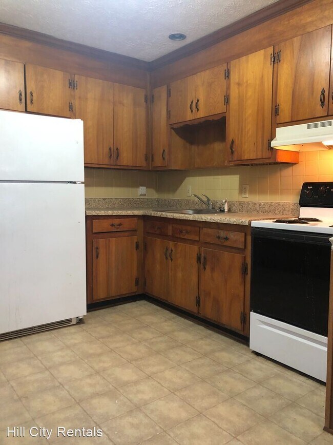 Building Photo - 2 br, 1 bath House - 1020 Moseley Drive