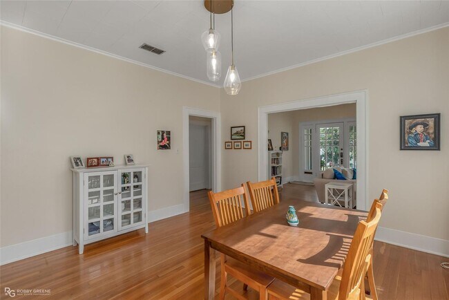 Foto del edificio - 1/2 OFF FIRST MONTH'S RENT - AVAILABLE DEC...