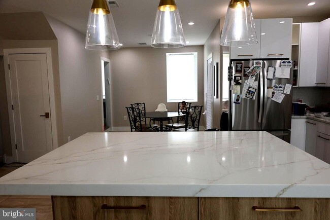 Foto del edificio - 5921 Overbrook Ave