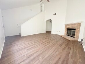 Building Photo - 3887 Gaffney Loop