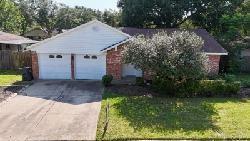 Building Photo - 2307 Goodrich Dr