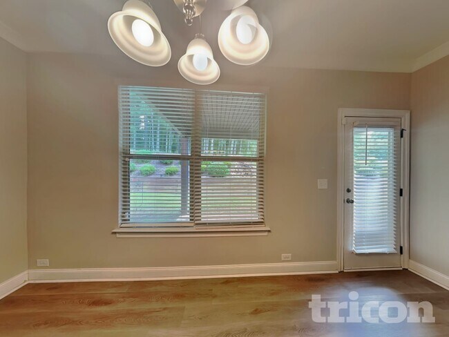 Foto del edificio - 2921 Canyon Glen Way