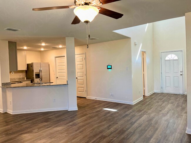 Building Photo - 8563 Red Hawk Lp