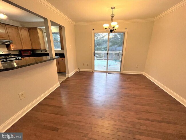Foto del edificio - 17626 Longview Ln