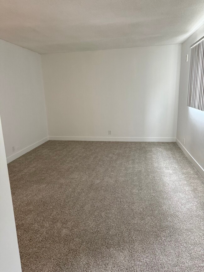 Building Photo - 7760 Pso Del Rey