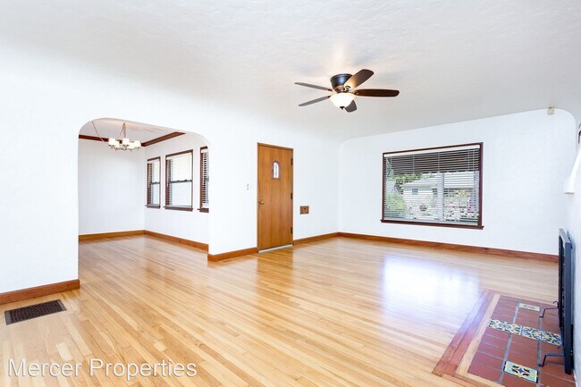Building Photo - 3 br, 2 bath House - 4849 Kensington Drive