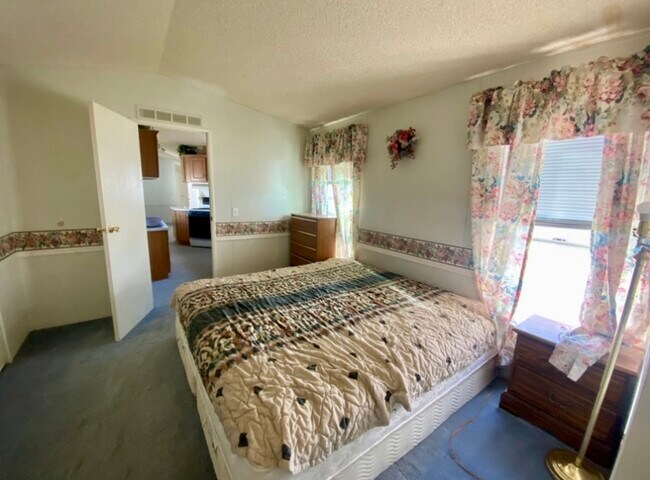 Foto del edificio - 251 3rd St