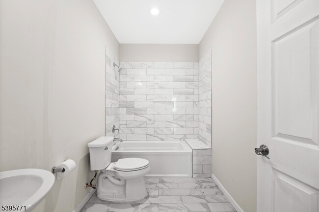 Foto del edificio - 176 Union Ave