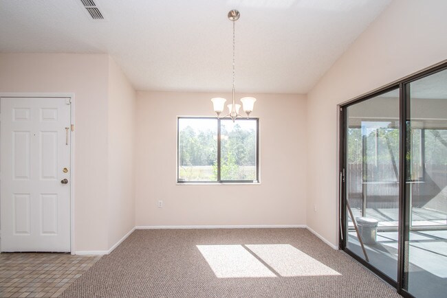 Building Photo - Beautifully updated waterfront condo!