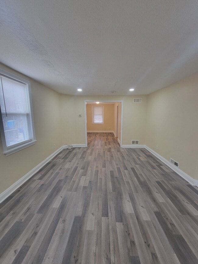 Foto del edificio - 3226 Westmont Ave