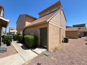 Building Photo - 5227 Garden Ln