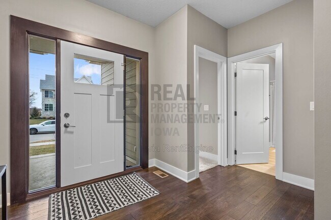 Foto del edificio - 16893 Madison Cir