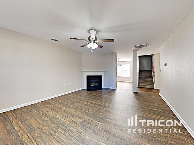 Foto del edificio - 3722 Wondering Oak Ln