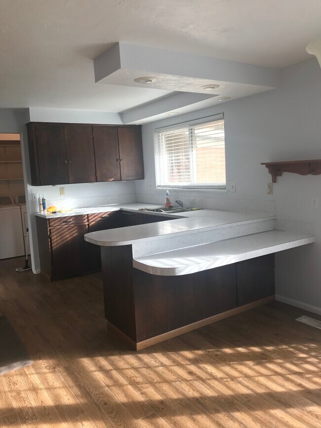 Foto del edificio - 5335 W Bel Air St