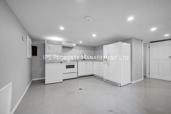 Photo du bâtiment - 2 Bed + Den | 1 Bath All inclusive