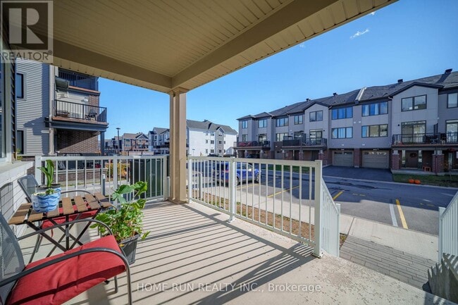 Building Photo - 733 Chromite Private