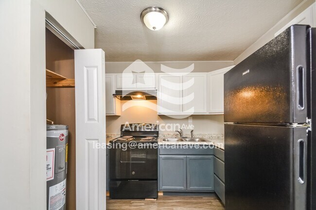 Foto del edificio - 3415 Calkin St