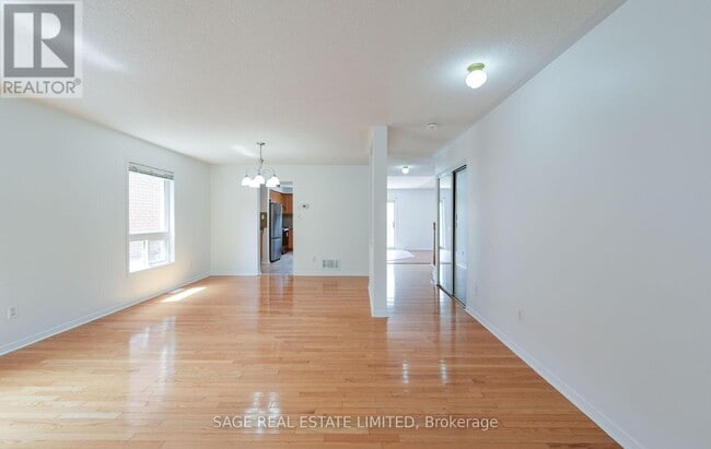 Building Photo - 6 Fairhill Ave