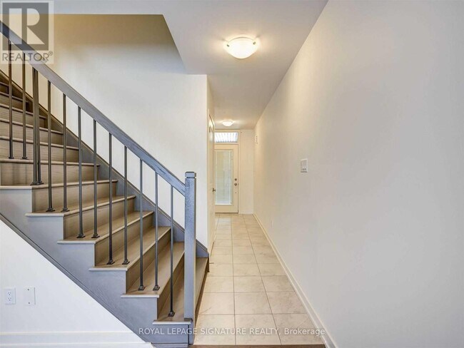 Building Photo - 212 Huguenot Rd