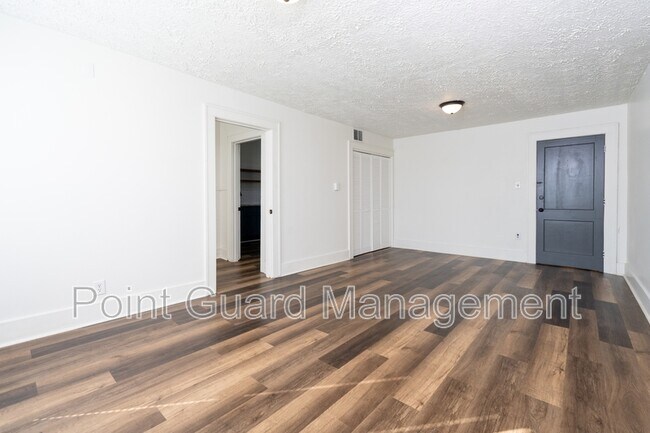 Foto del edificio - 423 N Emporia Ave