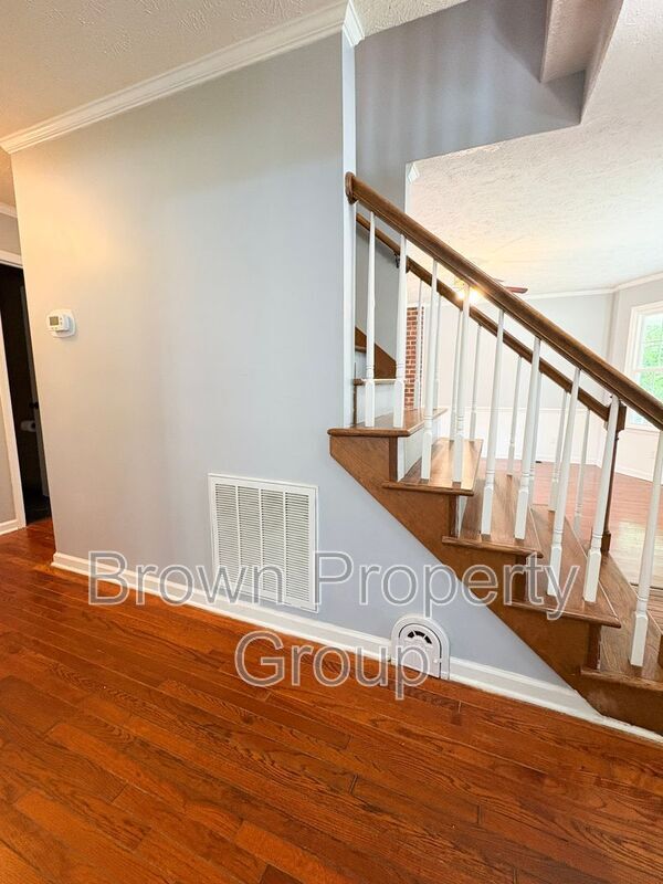 Foto del edificio - 657 Georgetown Cir