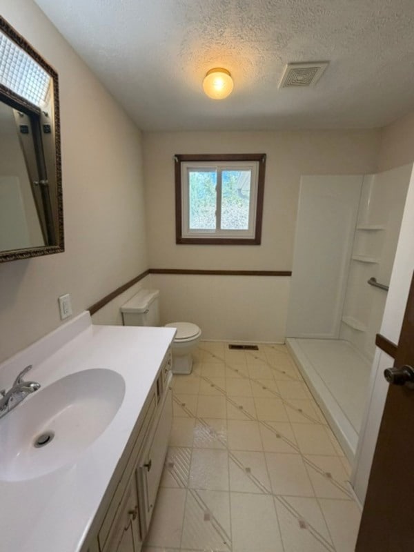 Building Photo - 38629 Ravenswood Rd