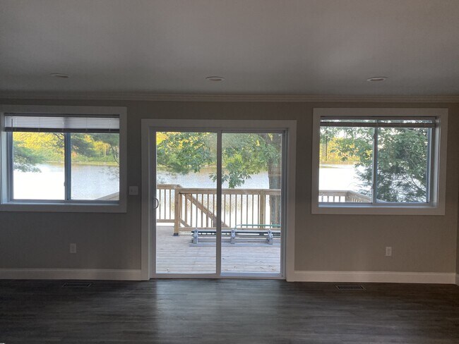 Foto del edificio - 16 Fox Ln