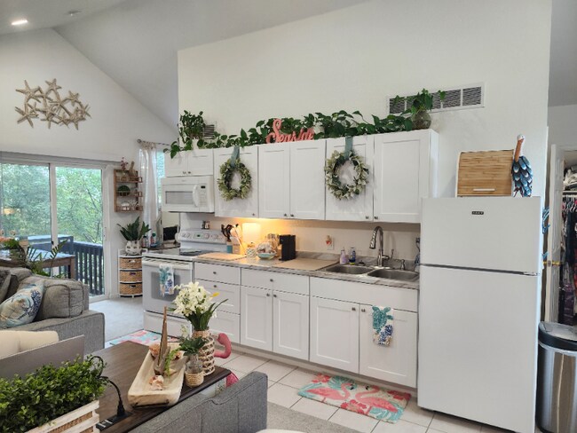 Building Photo - 5116 Dvorak Cir