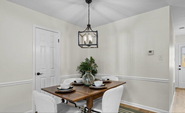 Building Photo - 455 Bramblewood Ln