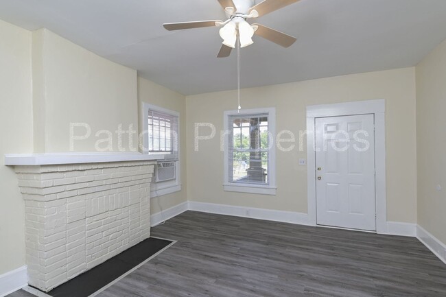 Foto del edificio - 2223-2225 Greene Street - Inside CoC - R11...