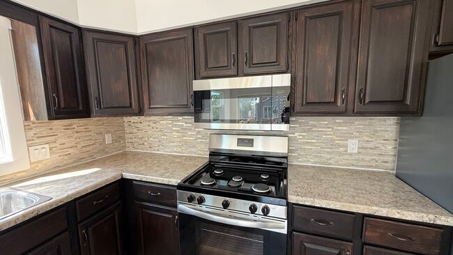 Foto del edificio - 2057 Eastcastle Dr SE