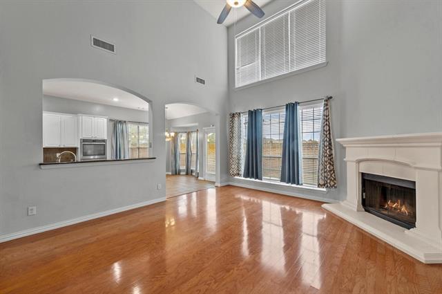 Foto del edificio - 2501 Lakewood Ct