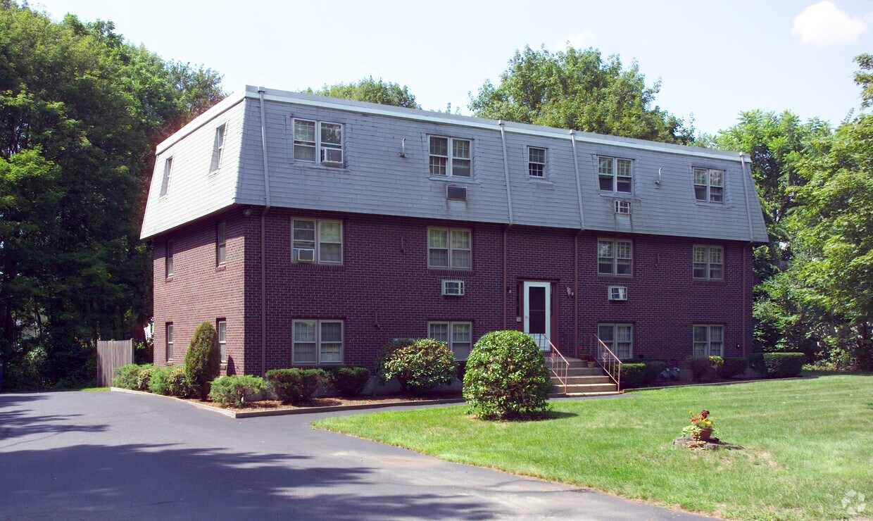 89 Dean St, Mansfield, MA 02048 Apartments in Mansfield, MA
