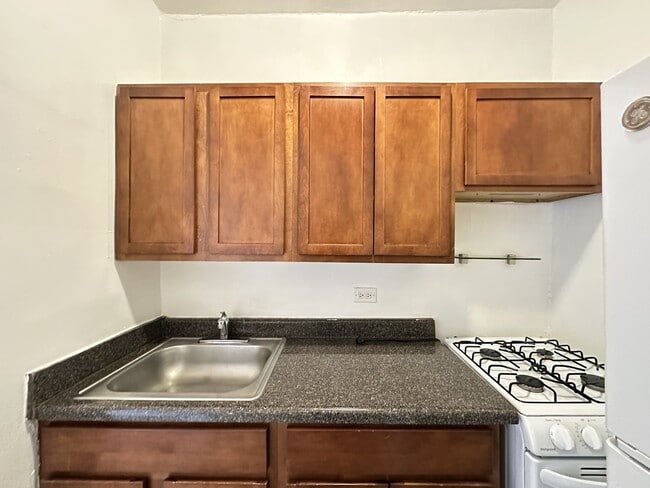 Foto del edificio - 4834 N Damen Ave