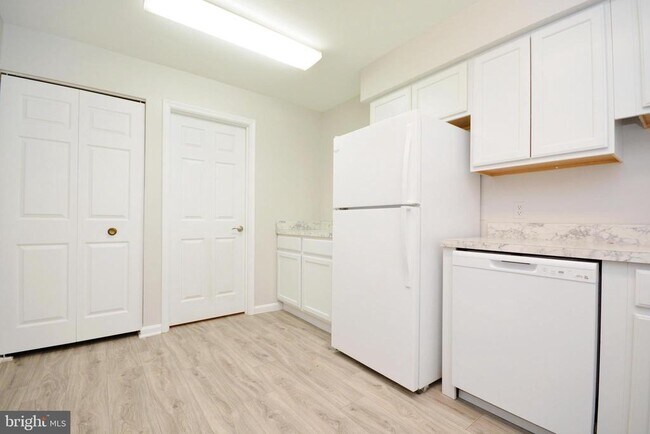 Building Photo - 2900 Shipmaster Way