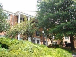 Building Photo - 7640 Tremayne Pl