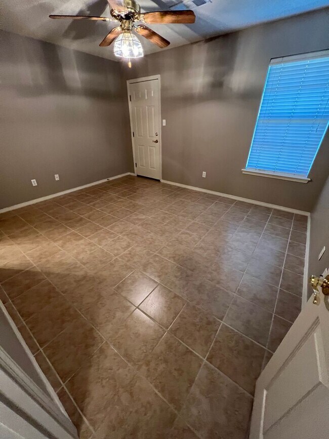 Foto del edificio - 1800 Wilder Ln
