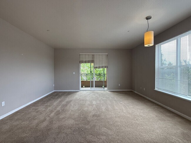 Building Photo - Lovely 1 Bedroom 1 Bath Condo in West San Jose