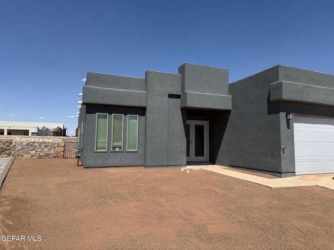 Building Photo - 10126 Javelina Bush