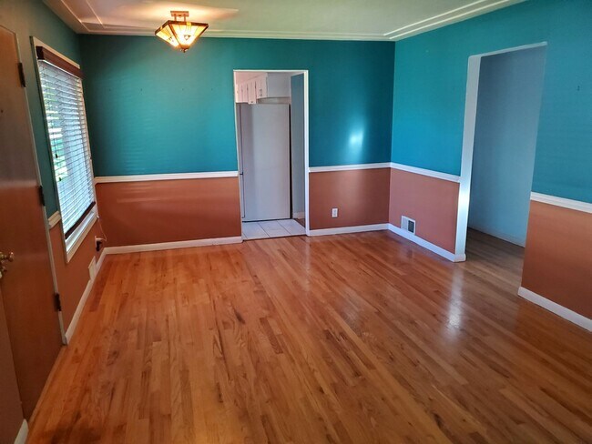 Foto del edificio - Charming 4 BR/ 2 BA North Spokane Home